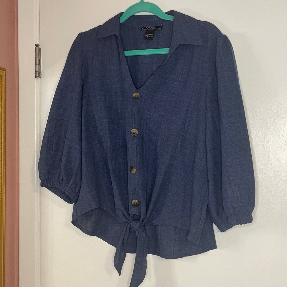 Women's Blue Tie Front Top NYCC Large